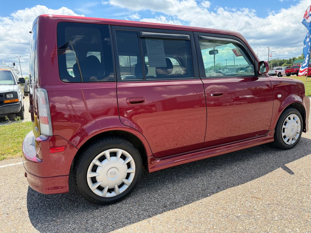 Used 2006 Scion xB FWD image 6
