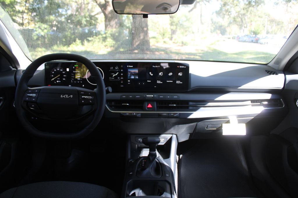 New 2025 Kia K4 EX image 21