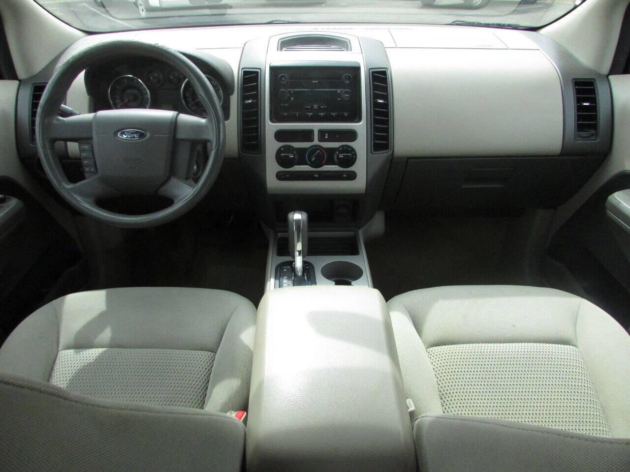 Used 2007 Ford Edge SE image 21