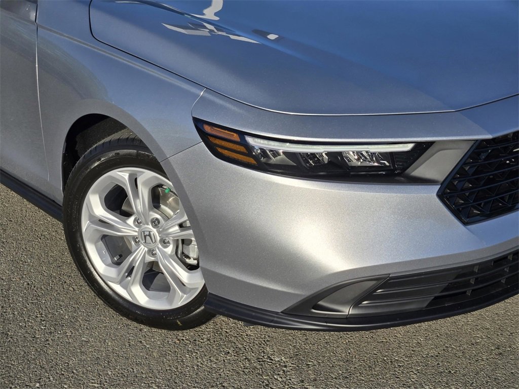 New 2025 Honda Accord LX image 9