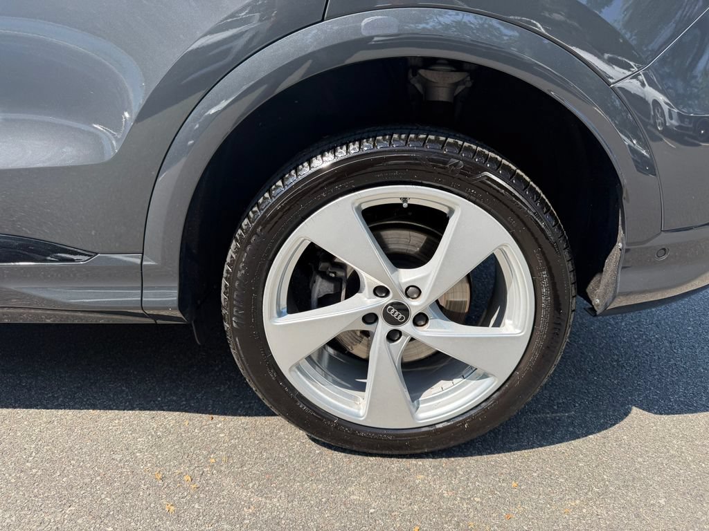Used 2025 Audi Q5 Premium Plus AWD/4WD image 8