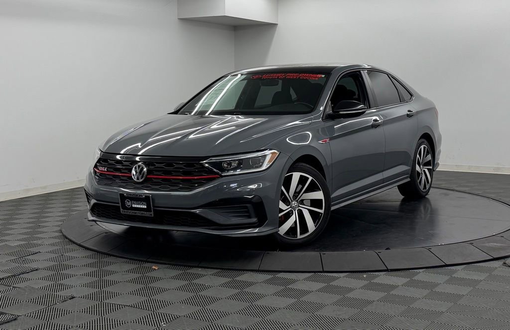 Used 2019 Volkswagen Jetta GLI FWD image 3