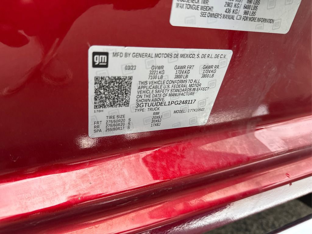 Used 2023 GMC Sierra 1500 SLT w/ SLT Premium Package image 17