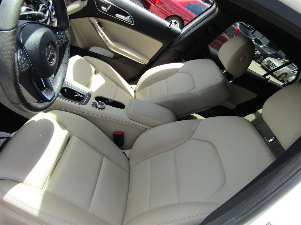 Used 2020 Mercedes-Benz GLA 250 4MATIC image 9