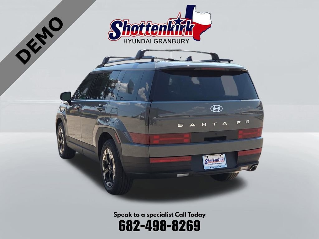 Used 2026 Hyundai Santa Fe SEL FWD image 8