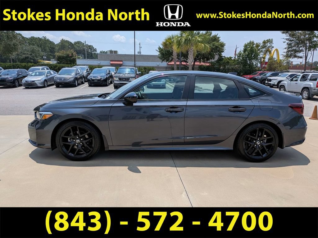 Used 2025 Honda Civic Sport image 10