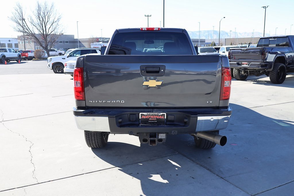 Used 2011 Chevrolet Silverado 2500 LT w/ Interior Plus Package image 5