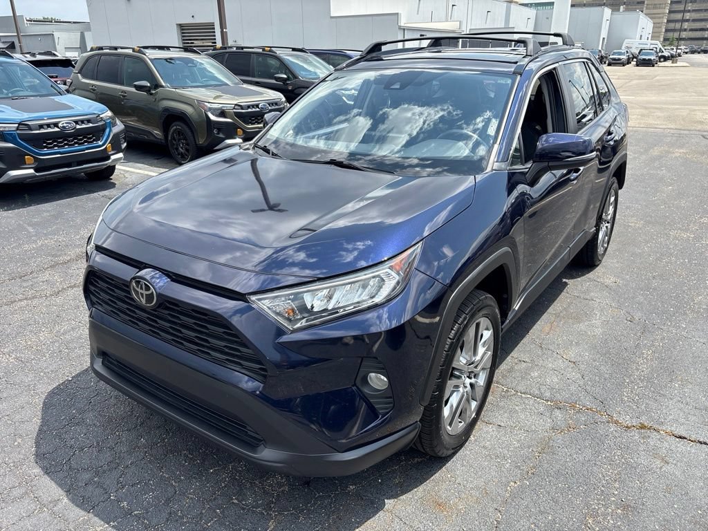 Used 2021 Toyota RAV4 XLE Premium FWD image 6