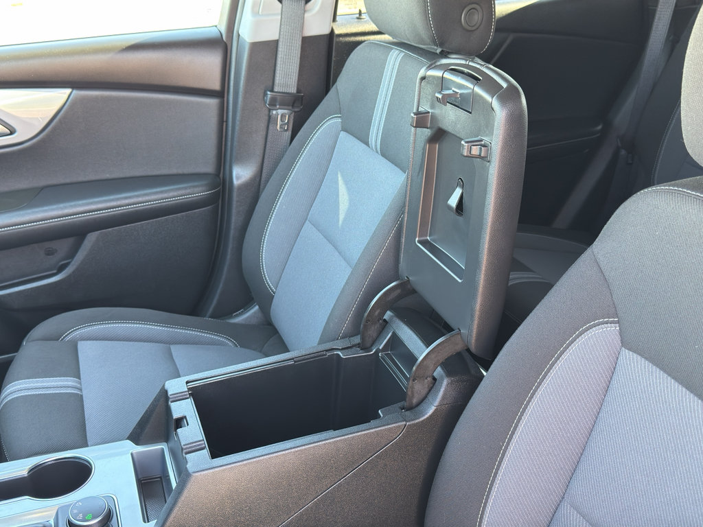 Used 2025 Chevrolet Blazer LT AWD/4WD image 18