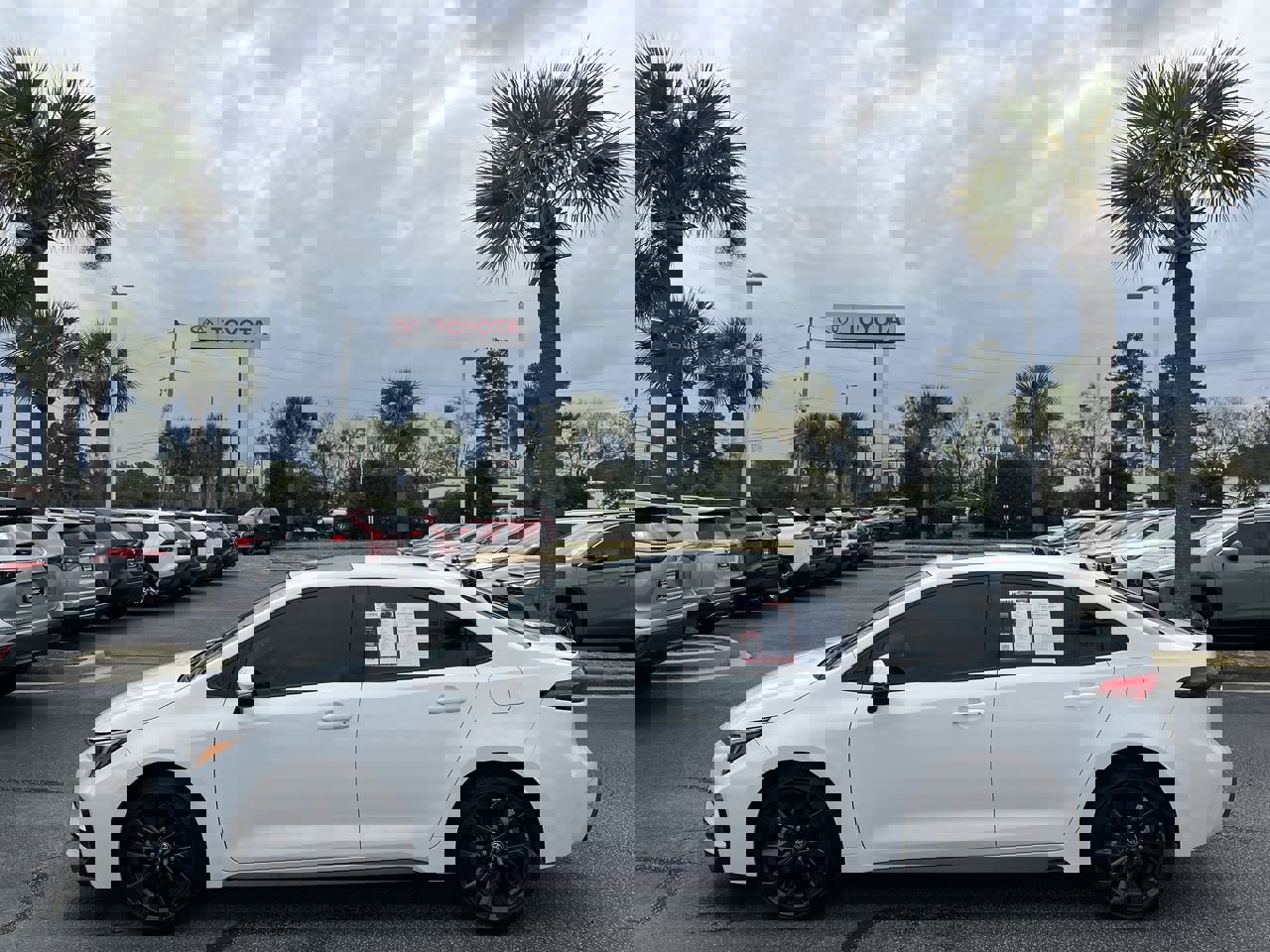 Used 2023 Toyota Corolla XSE image 7