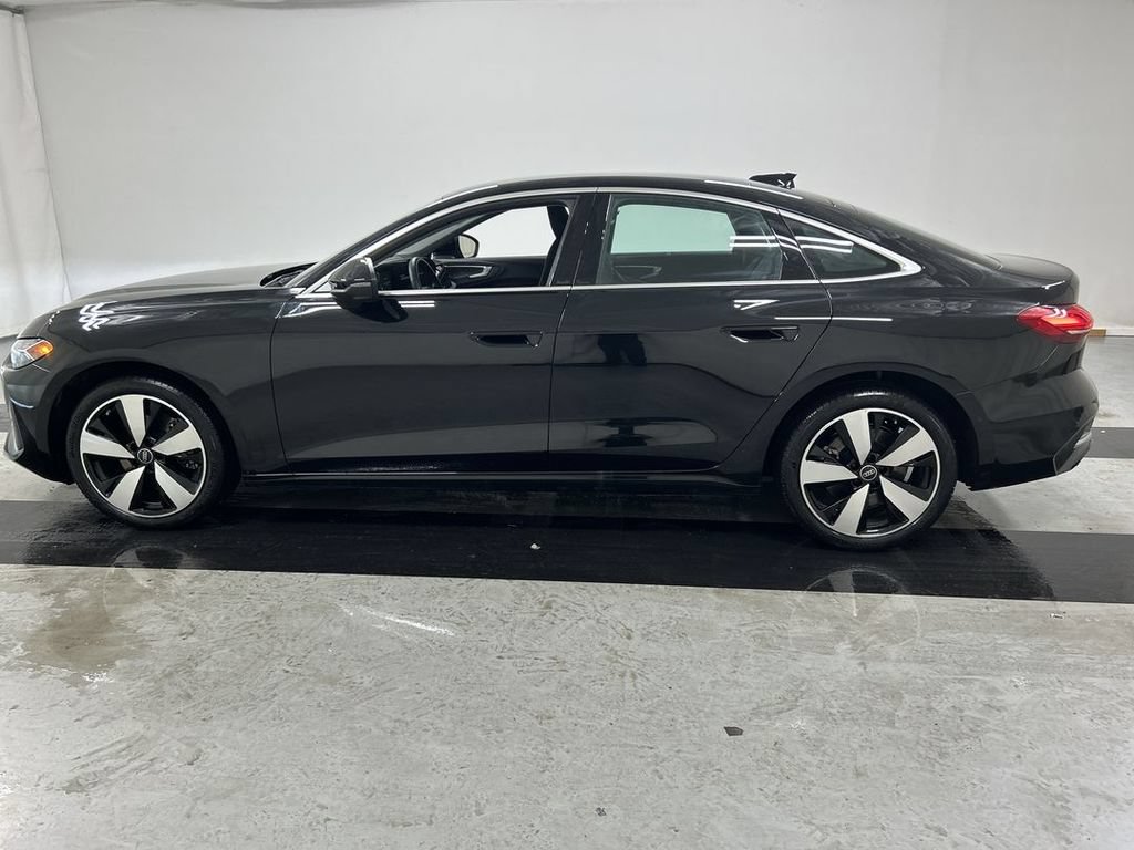 Used 2025 Audi A5 2.0T Premium Plus w/ Premium Plus AWD/4WD image 7