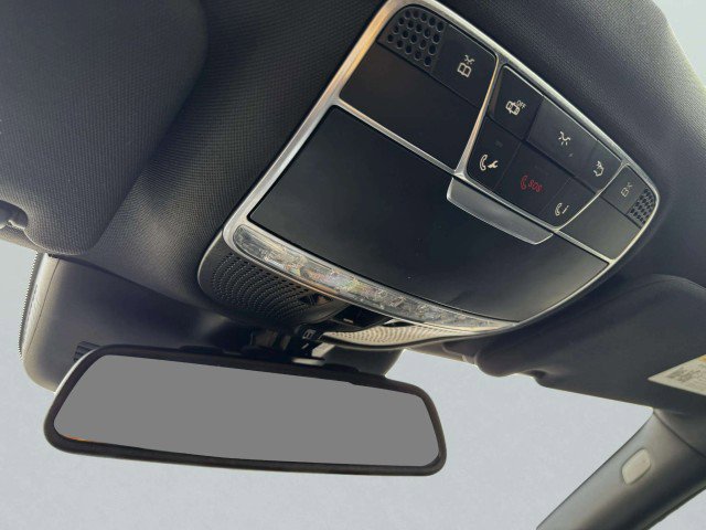 Used 2015 Mercedes-Benz S 550 4MATIC Sedan image 30