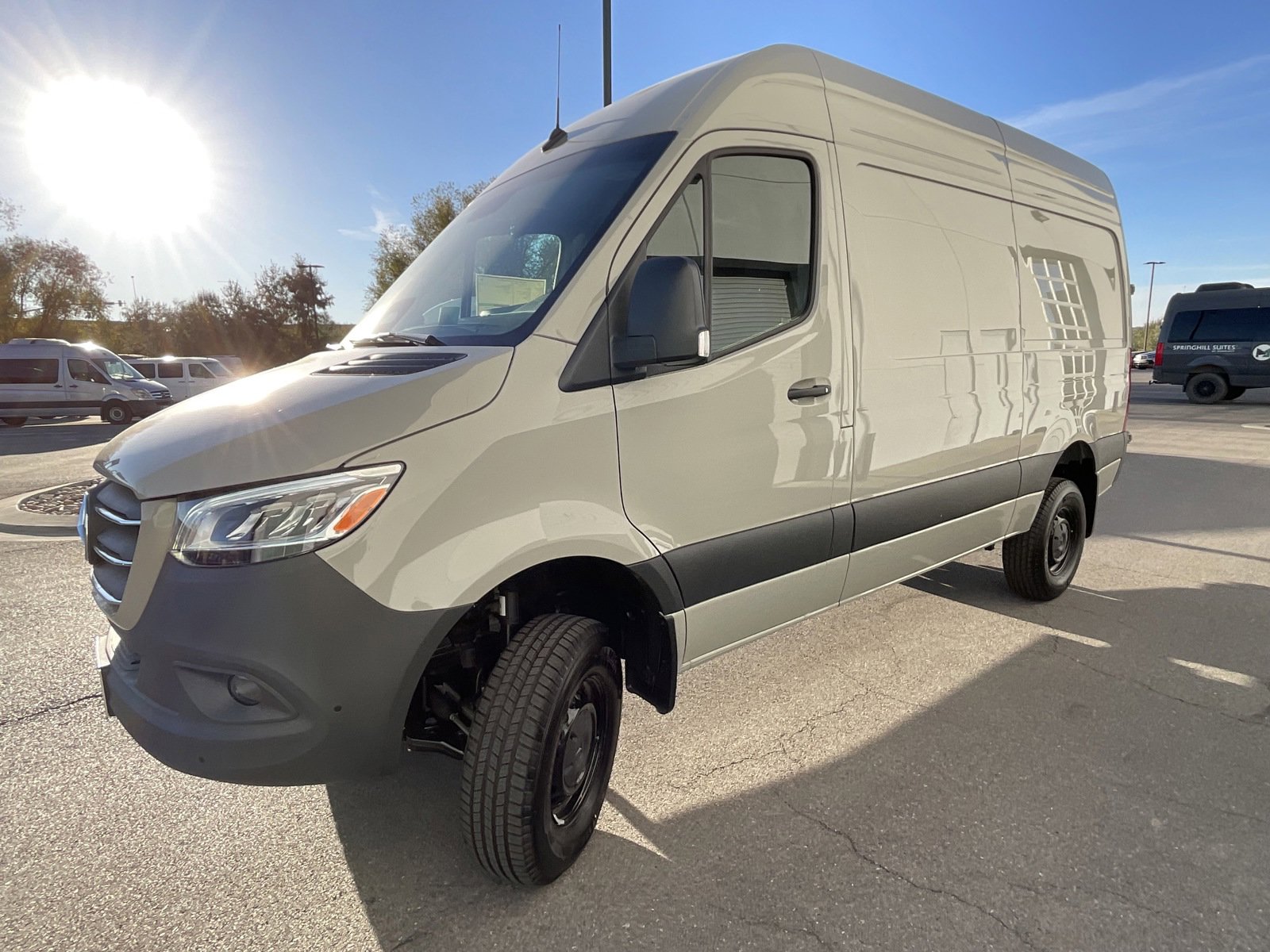 Used 2025 Mercedes-Benz Sprinter 2500 image 9