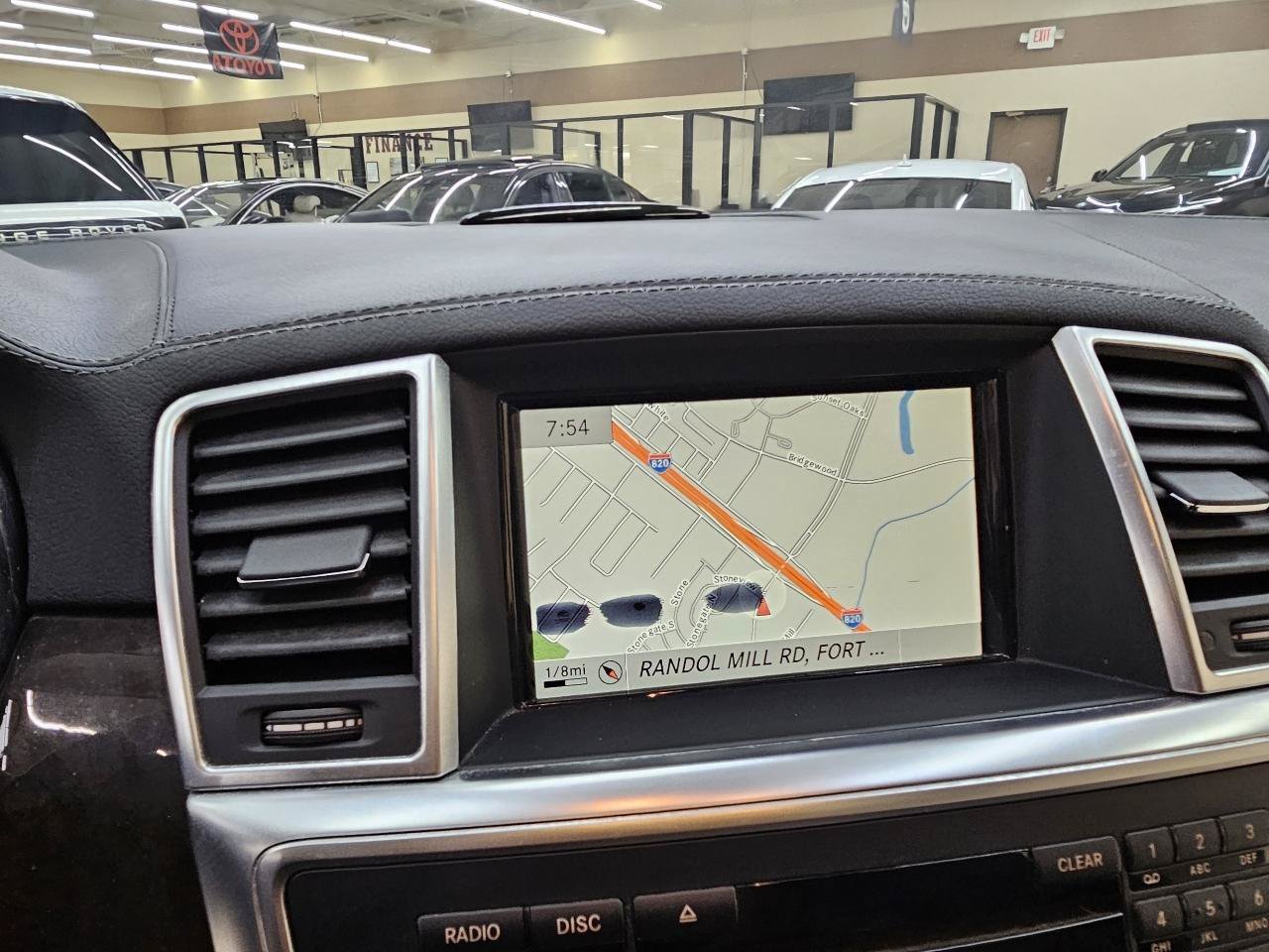 Used 2015 Mercedes-Benz GL 450 4MATIC image 33