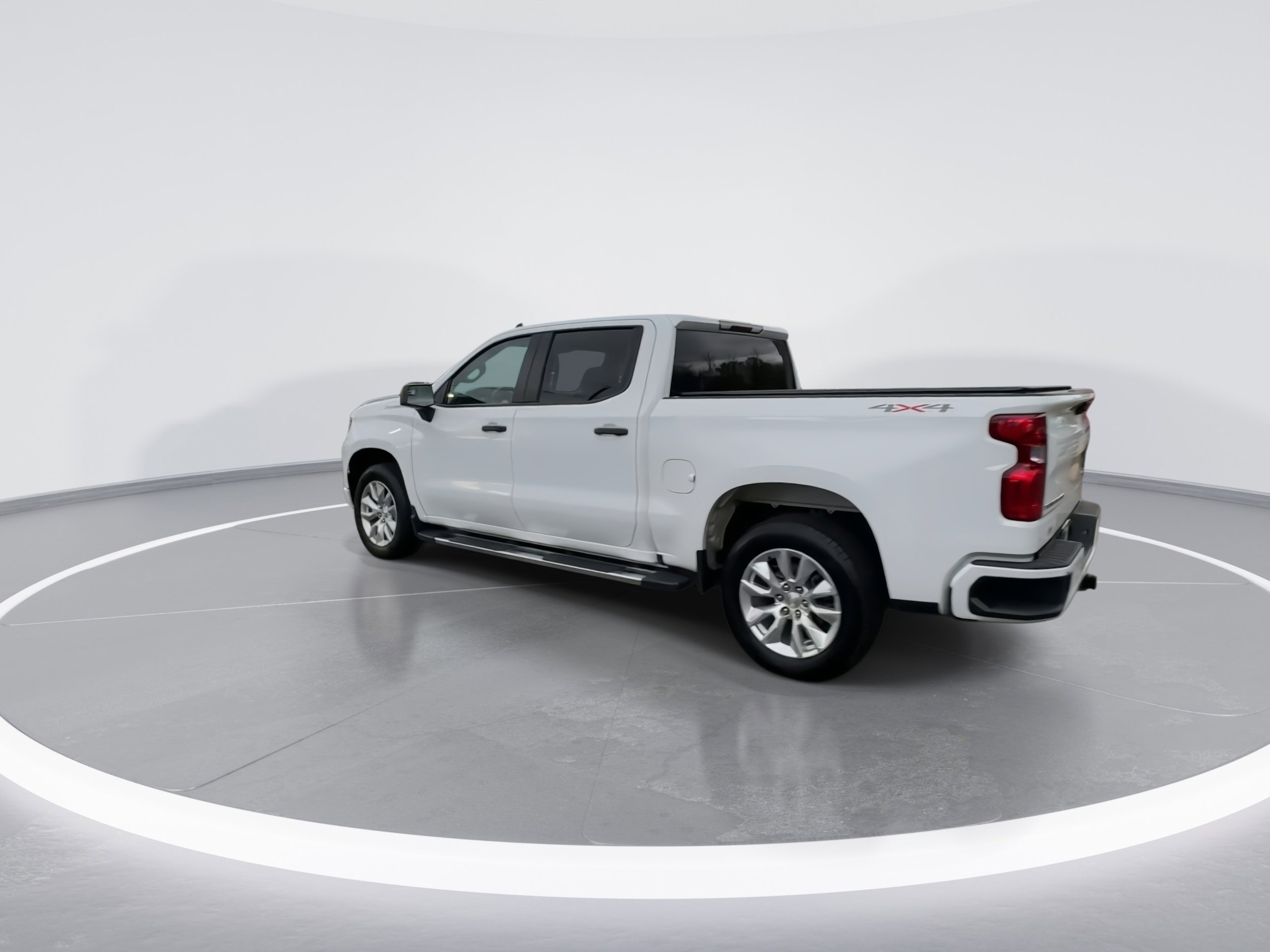 Used 2022 Chevrolet Silverado 1500 Custom image 6