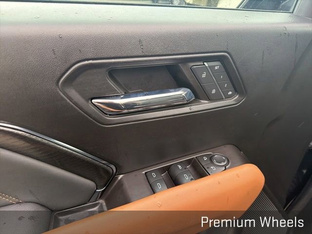 Used 2024 GMC Canyon AT4 w/ AT4 Premium Package AWD/4WD image 28
