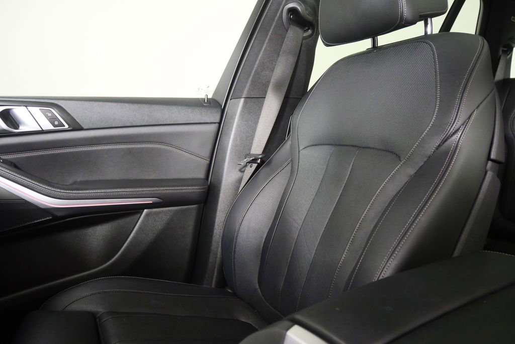 Used 2019 BMW X5 xDrive40i w/ Luxury Seating Package image 26