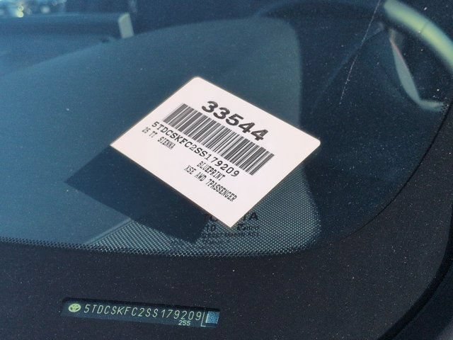 Certified 2025 Toyota Sienna XSE AWD/4WD image 19