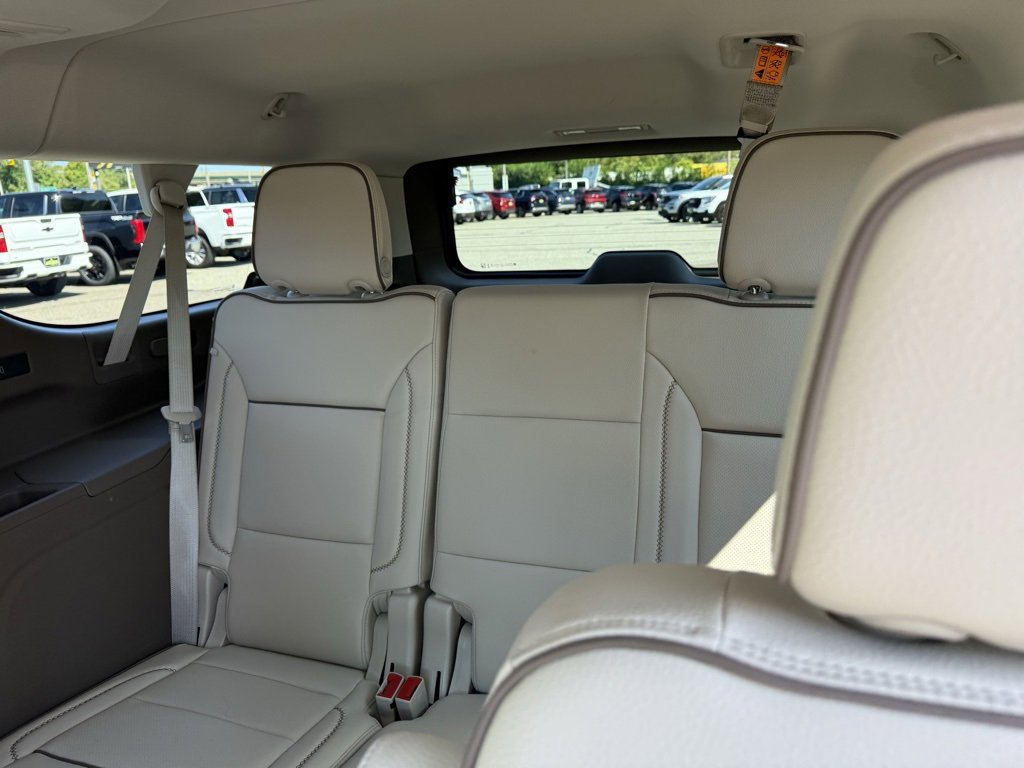Certified 2024 GMC Yukon XL Denali w/ Denali Reserve Package image 39