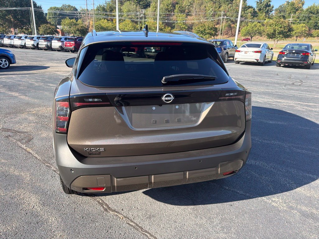Used 2026 Nissan Kicks SV FWD image 7