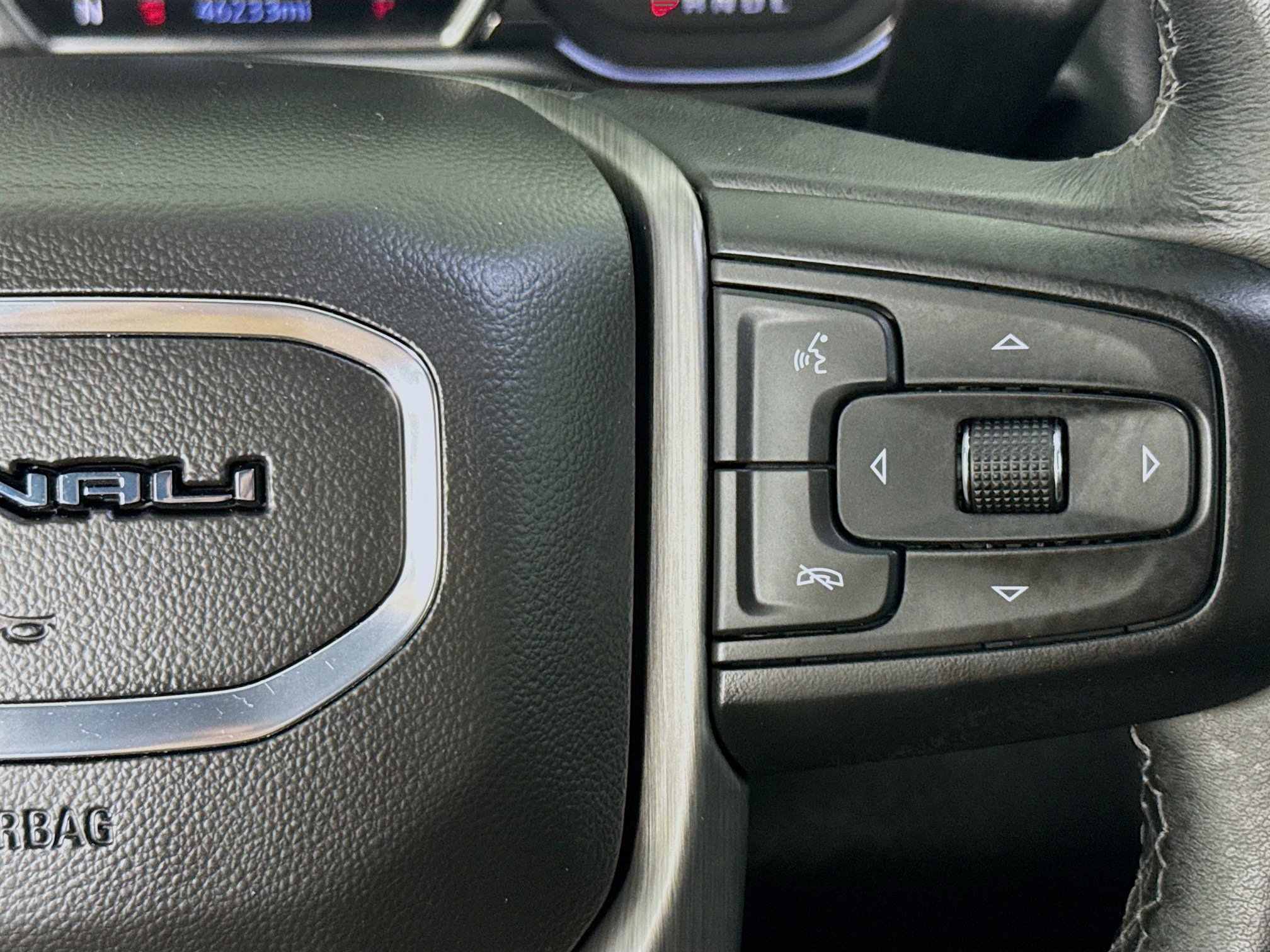 Used 2022 GMC Sierra 2500 Denali w/ Technology Package AWD/4WD image 13