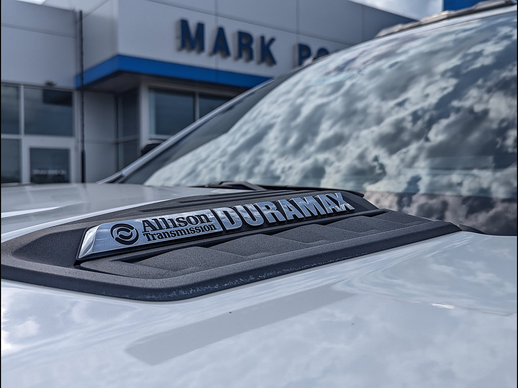 Used 2024 Chevrolet Silverado 2500 High Country w/ High Country Premium Package AWD/4WD image 13