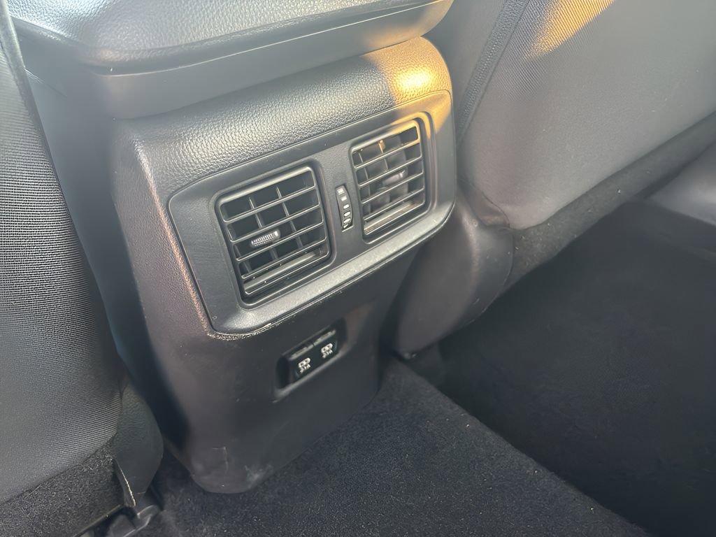 Used 2019 Toyota RAV4 XLE w/ Convenience Package image 14