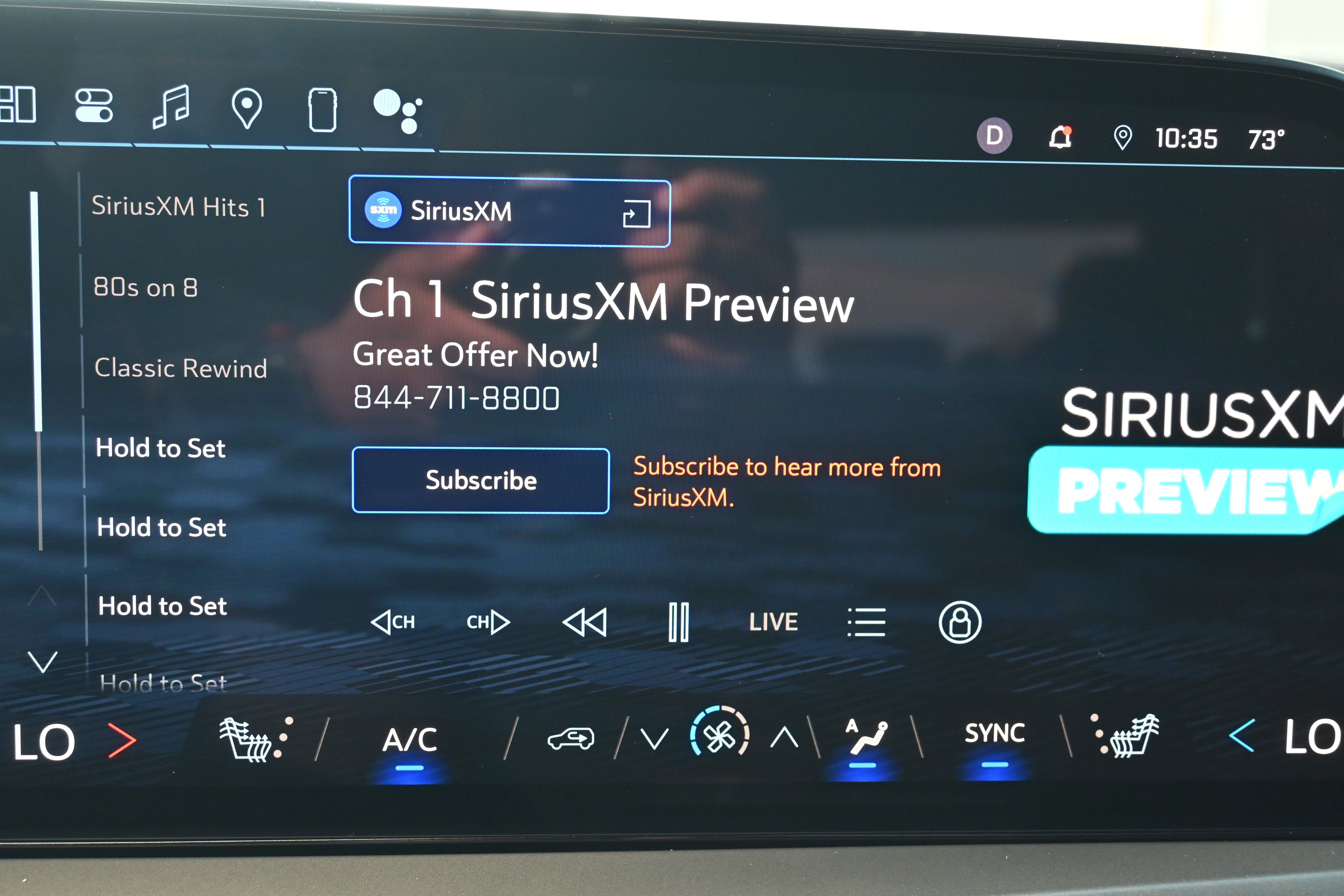 Used 2024 Chevrolet Traverse LT image 23