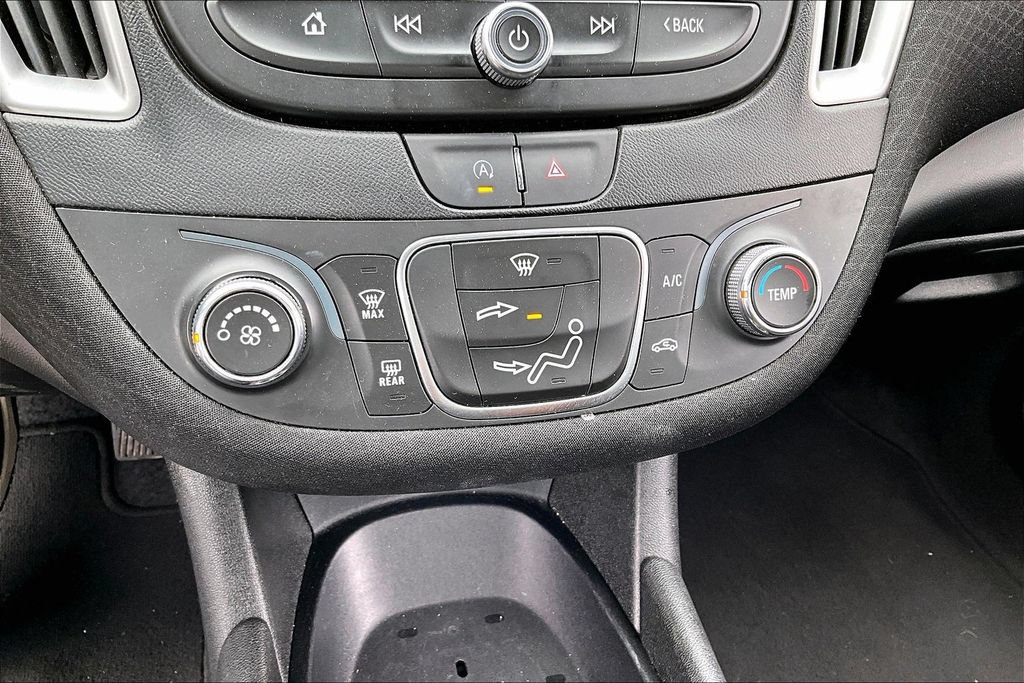 Used 2024 Chevrolet Malibu LS FWD image 21