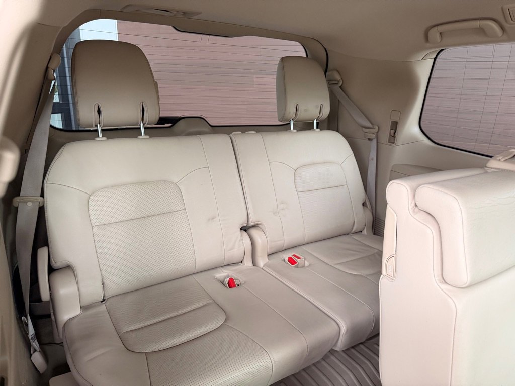 Used 2015 Toyota Land Cruiser image 17