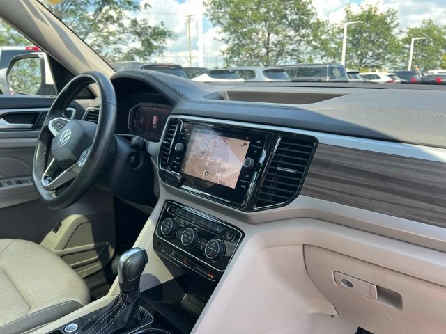 Used 2021 Volkswagen Atlas SEL Premium AWD/4WD image 40