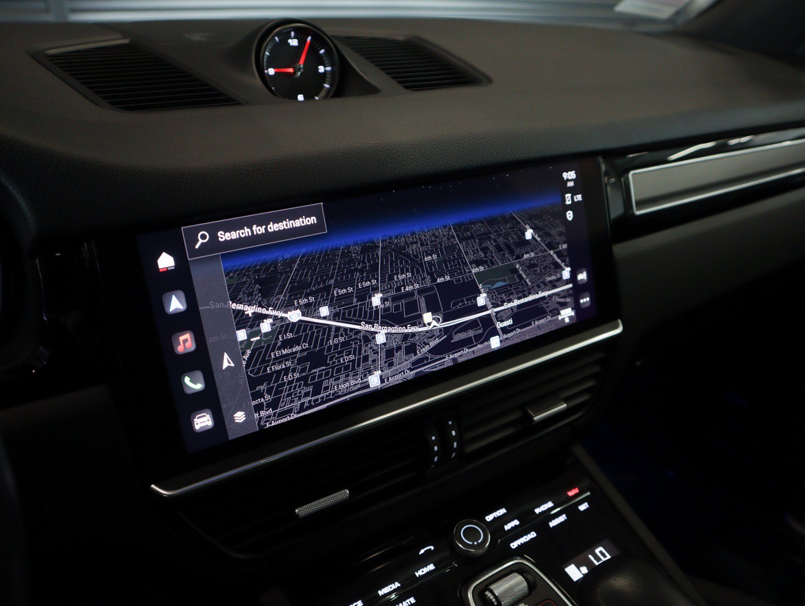Certified 2023 Porsche Cayenne Platinum Edition AWD/4WD image 23