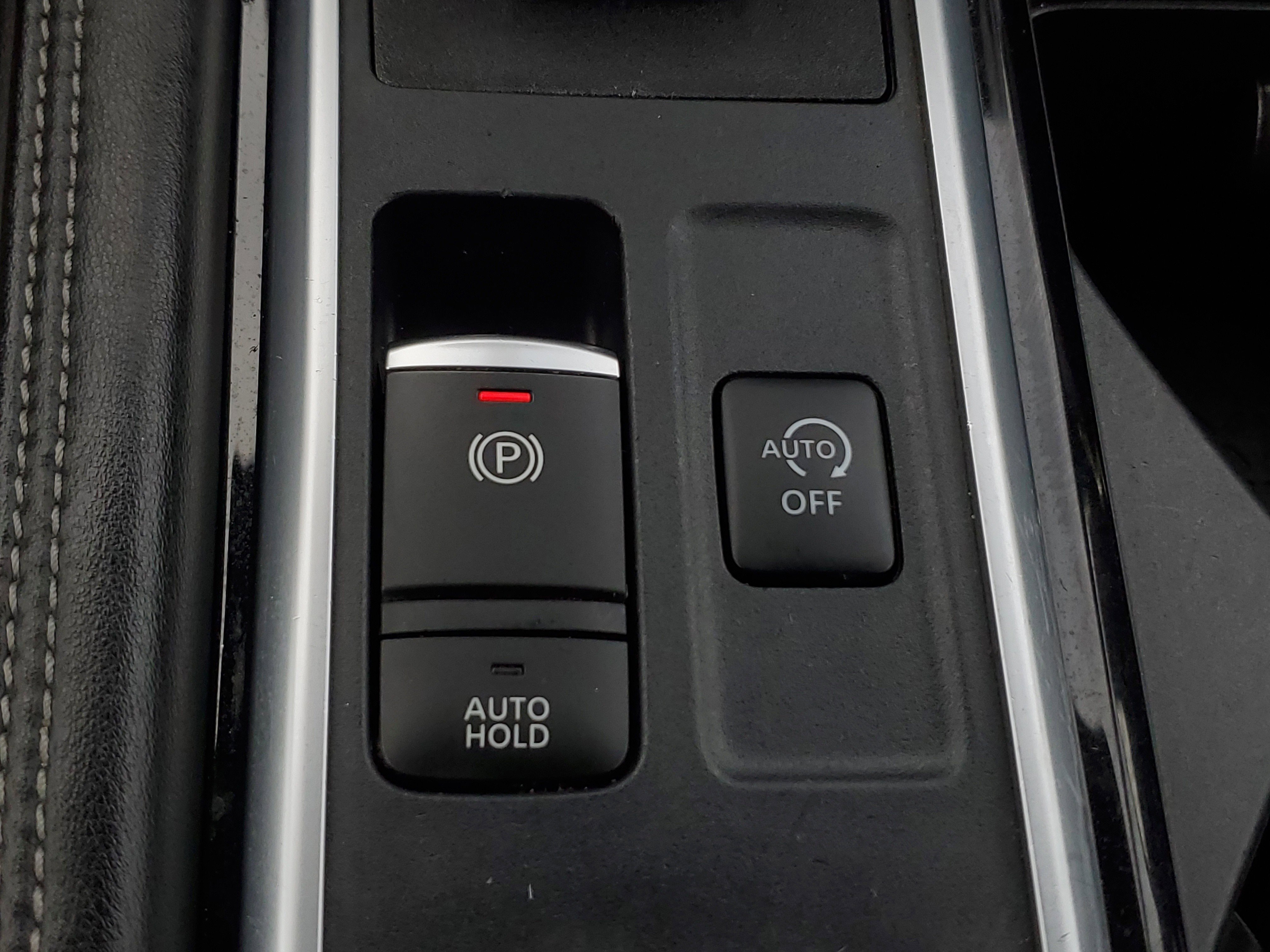 Used 2023 Nissan Pathfinder Platinum w/ Cargo Package AWD/4WD image 31