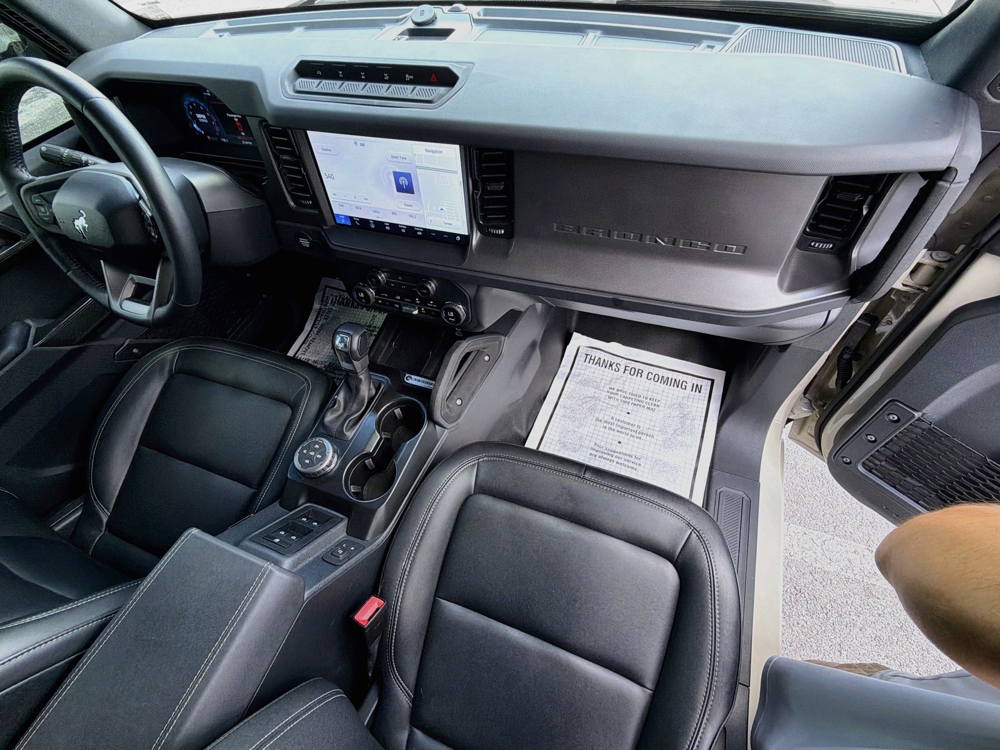 Used 2025 Ford Bronco Badlands AWD/4WD image 13