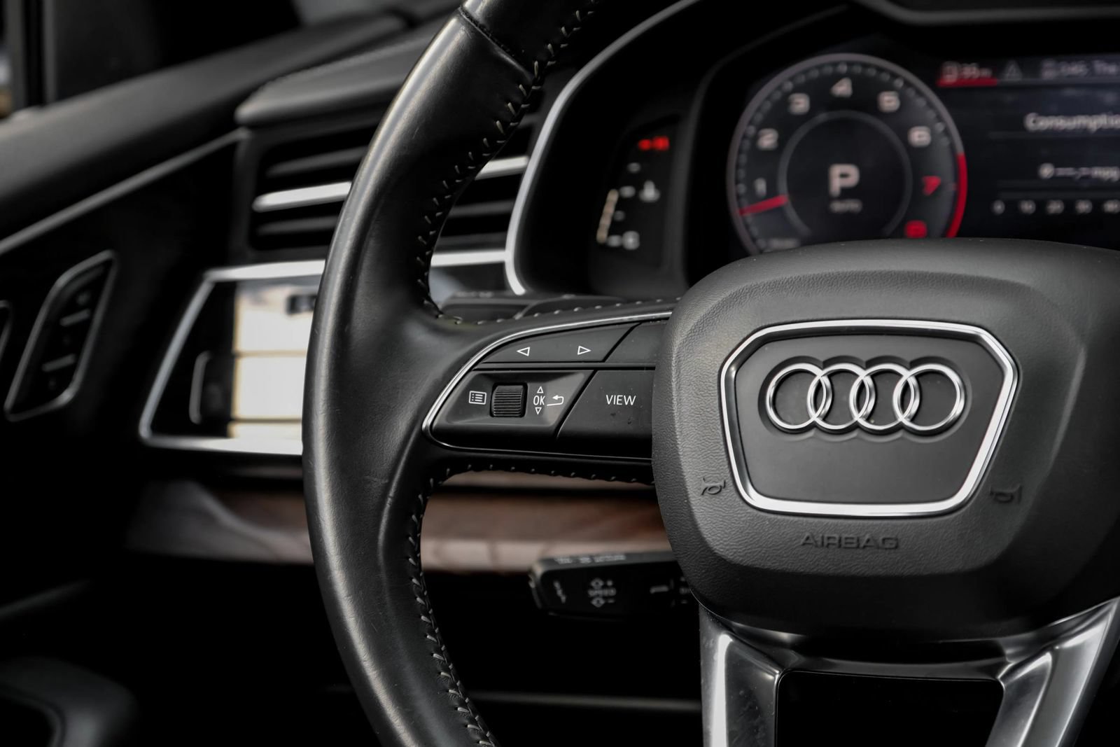 Used 2020 Audi Q8 Prestige w/ Prestige Package AWD/4WD image 16