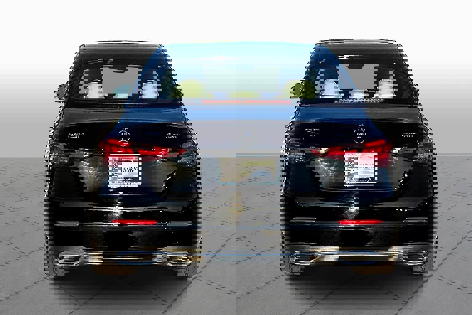 Used 2022 Mercedes-Benz C 300 4MATIC Sedan image 4