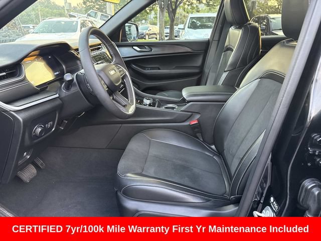 Used 2025 Jeep Grand Cherokee Altitude AWD/4WD image 20