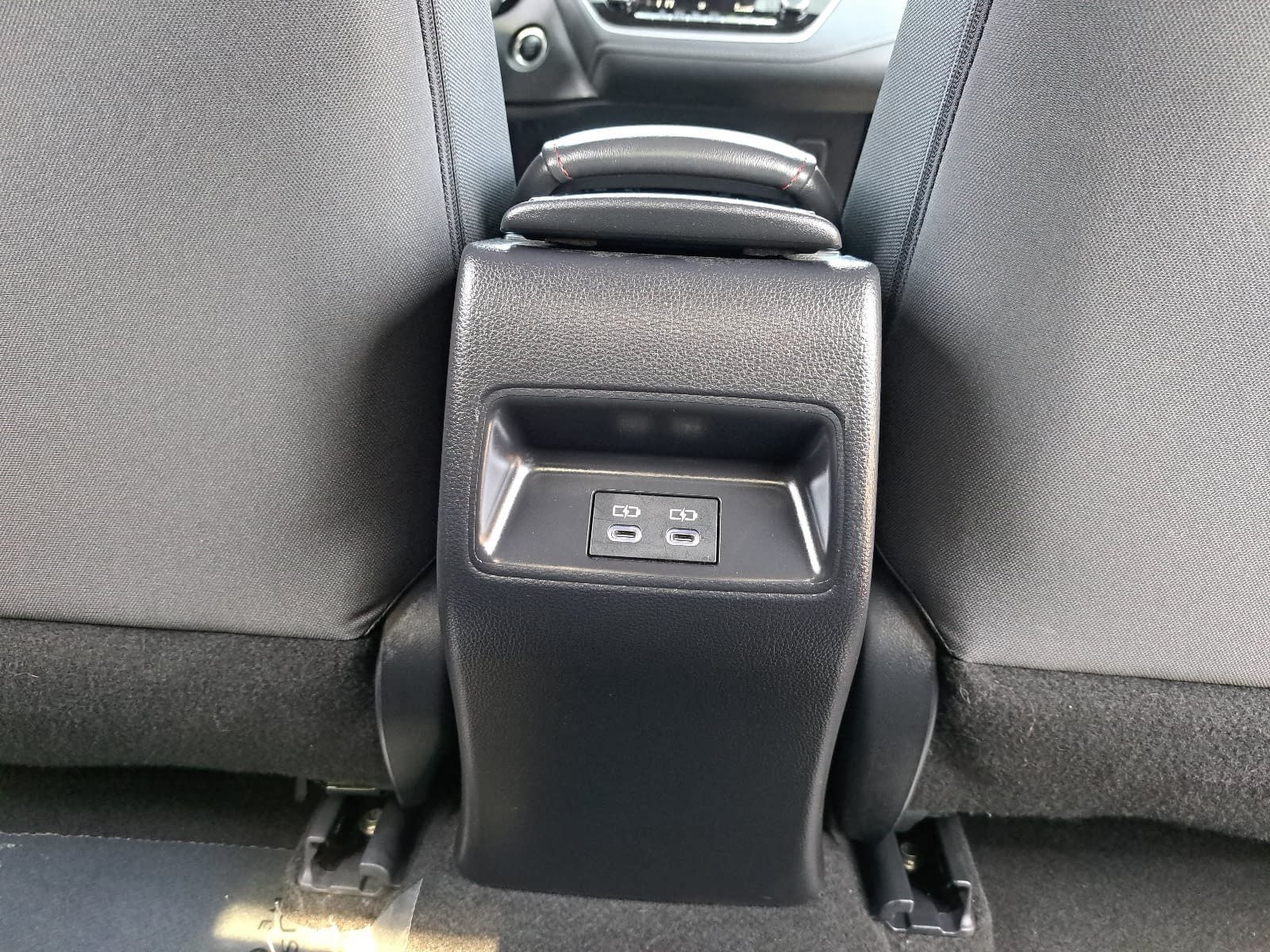 Used 2024 Toyota Corolla SE FWD image 12