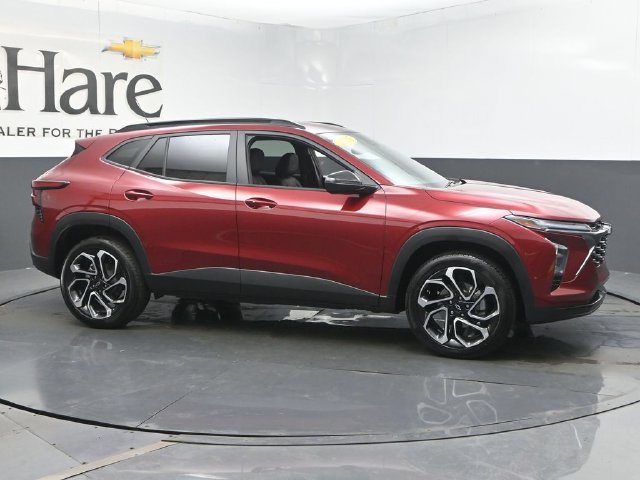 Used 2025 Chevrolet Trax RS