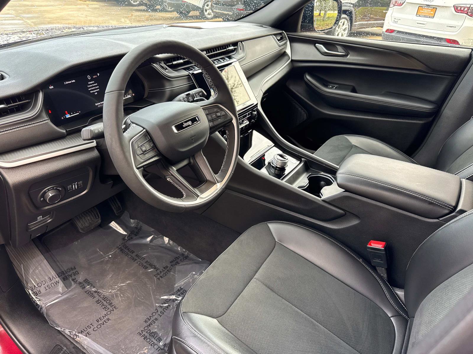 Certified 2025 Jeep Grand Cherokee Altitude image 21