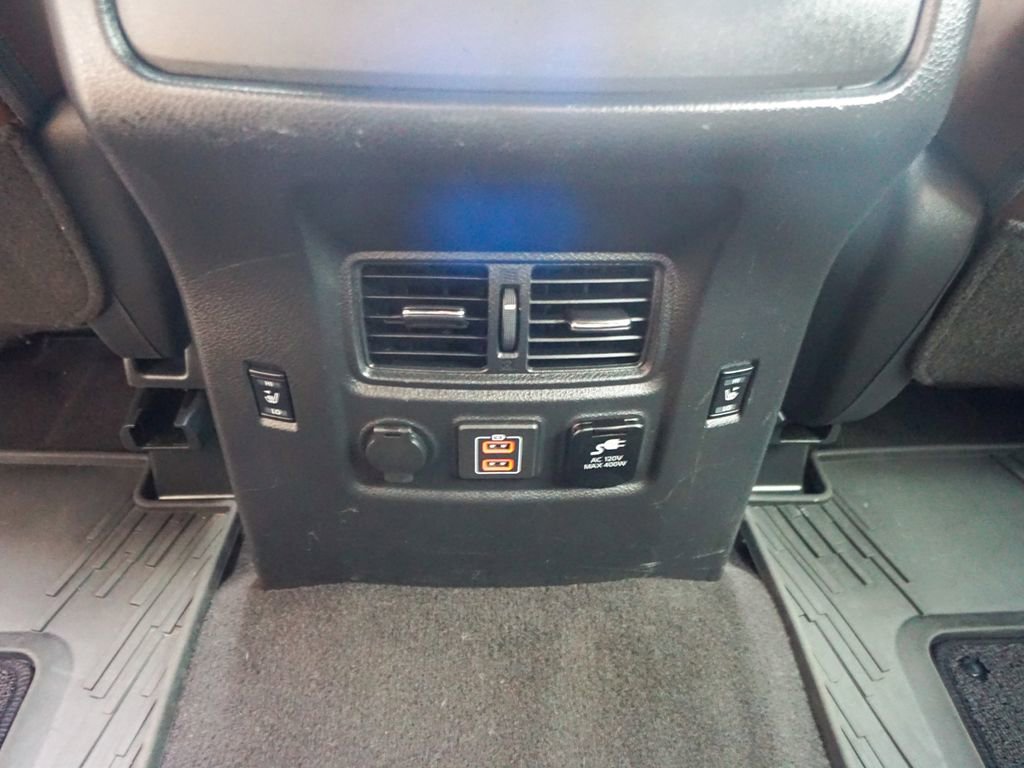 Used 2021 Nissan Titan Platinum Reserve w/ Moonroof Package image 38