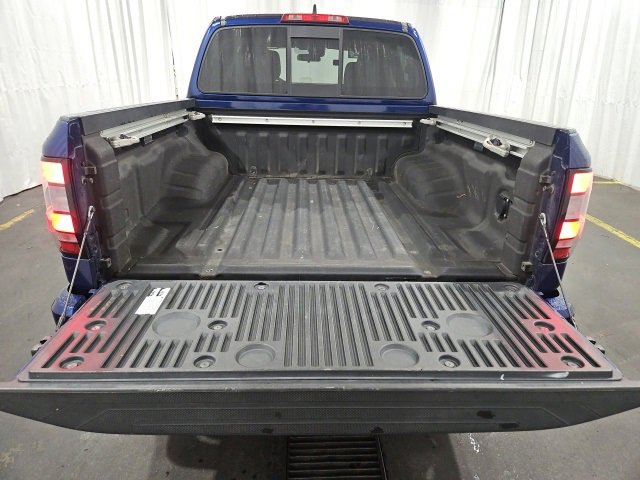Used 2022 Nissan Frontier SV image 12