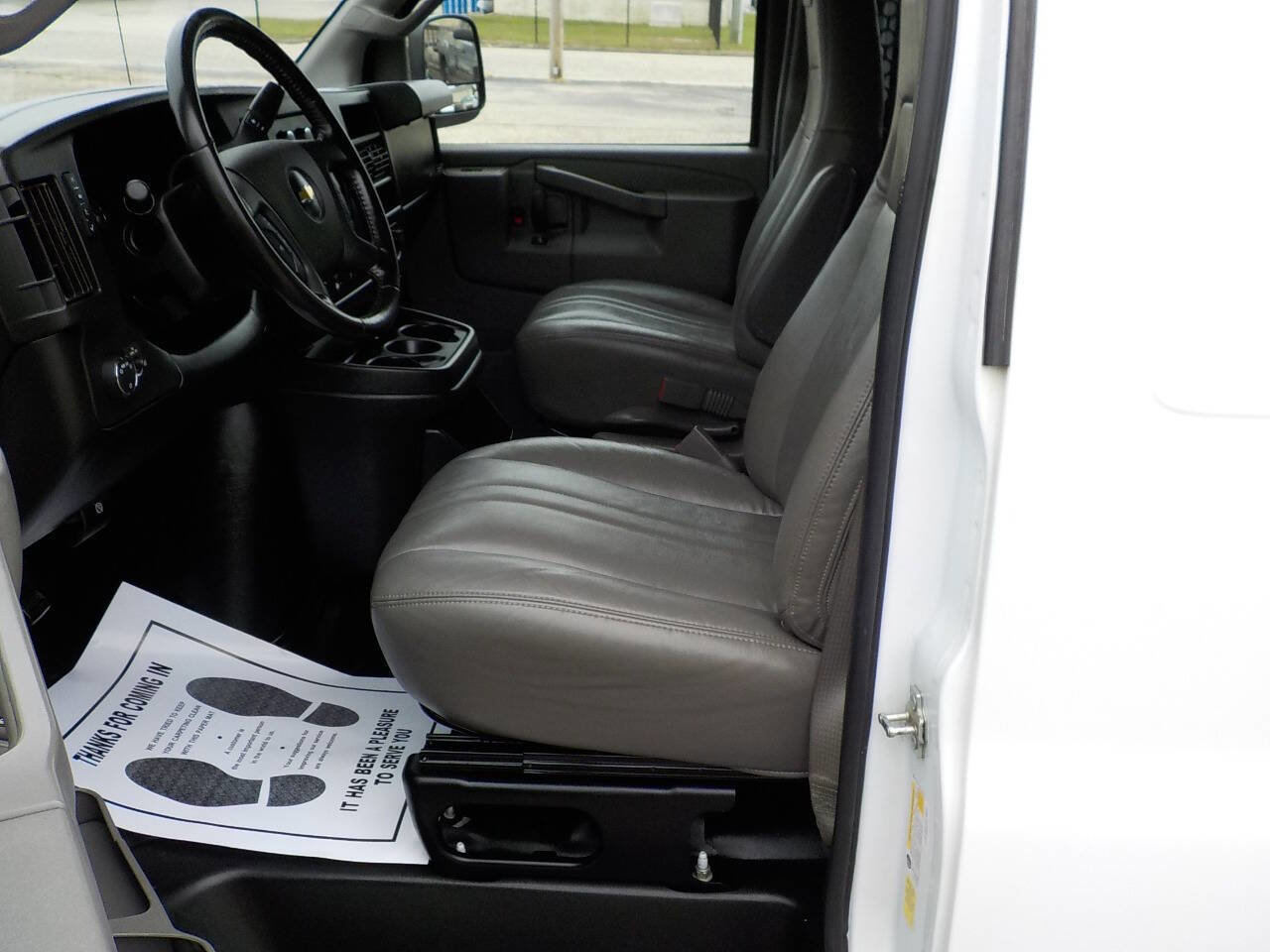 Used 2020 Chevrolet Express 2500 w/ Driver Convenience Package image 11