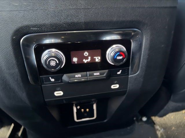 Used 2024 GMC Yukon AT4 image 21