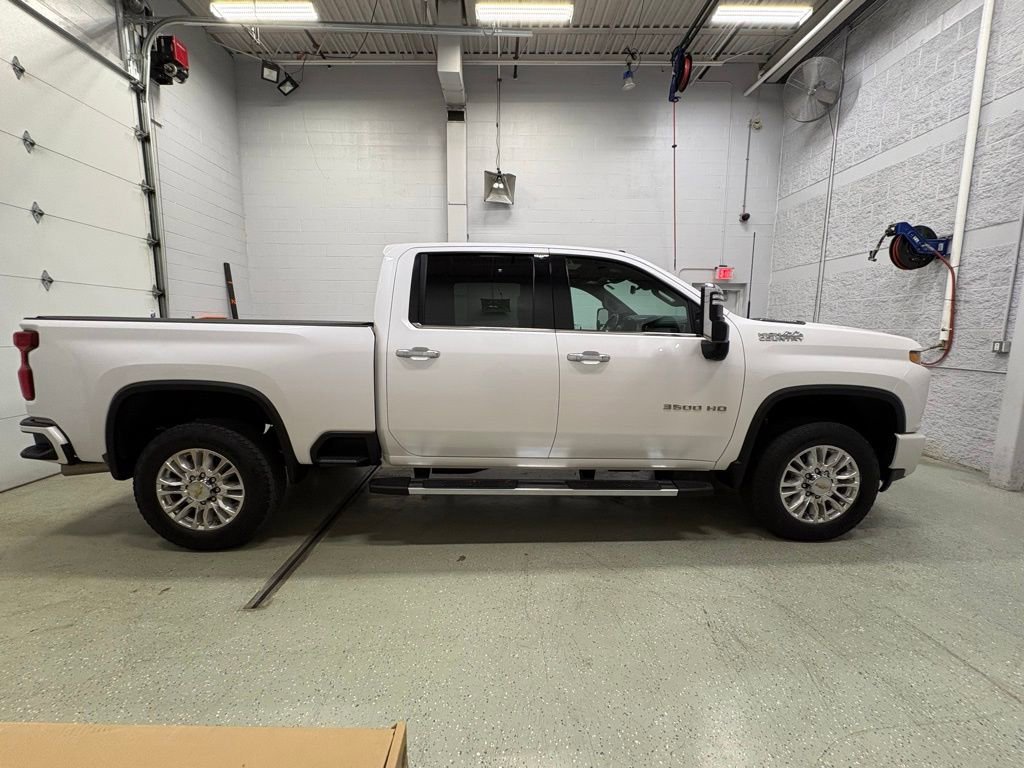 Used 2022 Chevrolet Silverado 3500 High Country w/ Z71 Off-Road Package AWD/4WD image 3