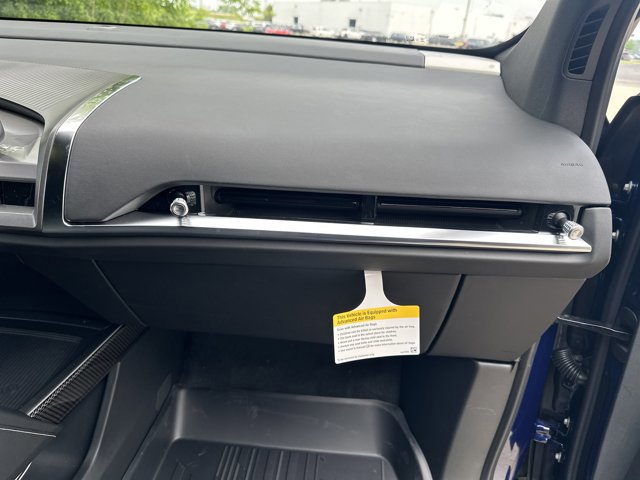 New 2026 Cadillac Vistiq Sport w/ LPO, Floor Liner Package image 37