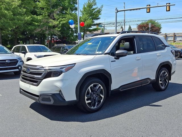 Certified 2025 Subaru Forester Limited AWD/4WD image 5