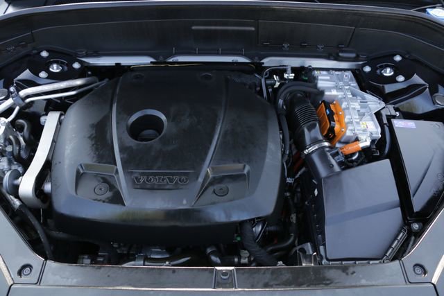 Used 2024 Volvo XC90 T8 Ultimate w/ Lounge Package image 30