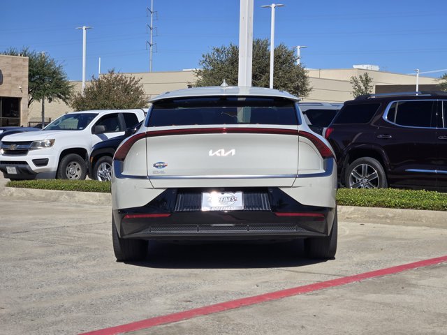 Certified 2023 Kia EV6 Wind AWD/4WD image 7