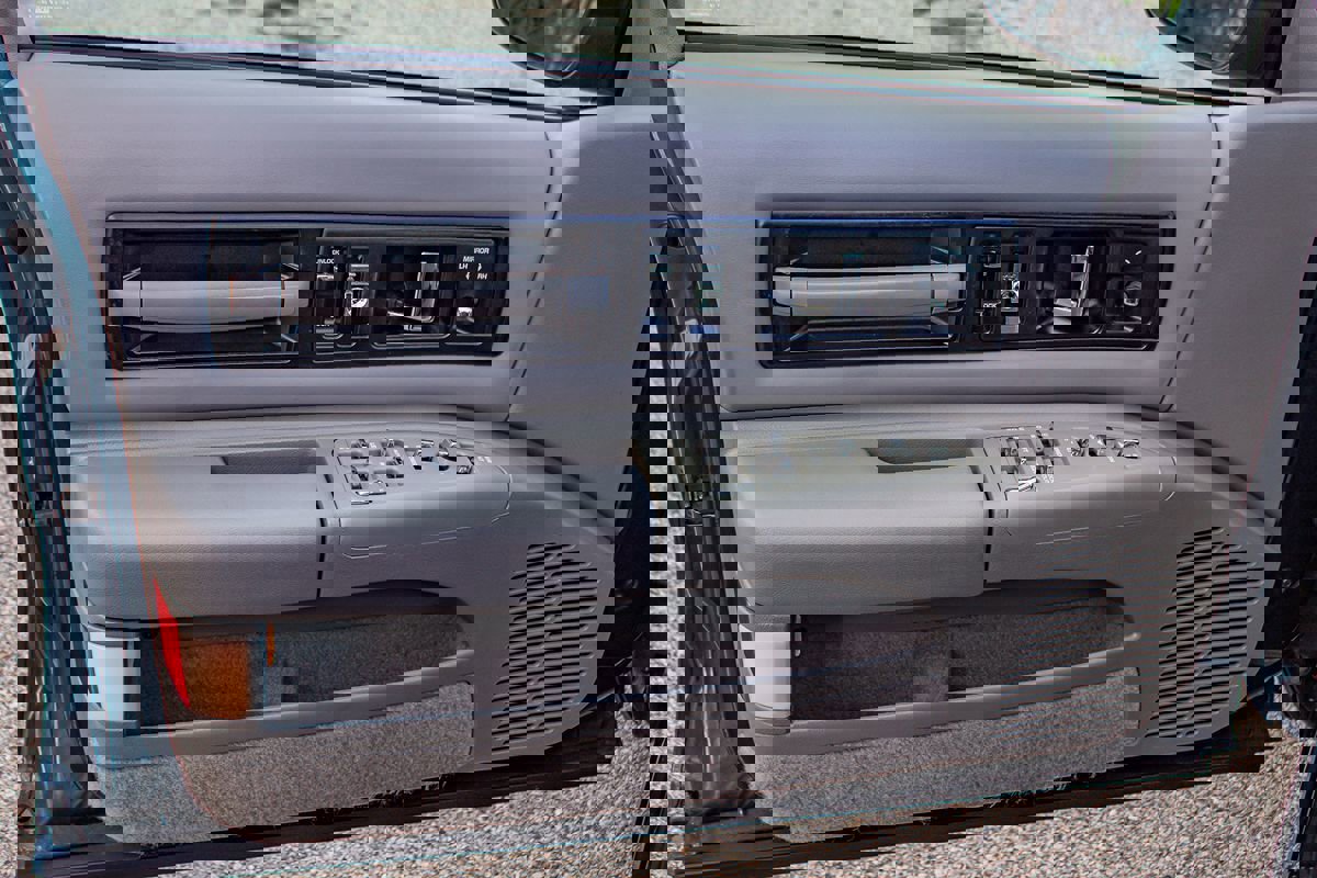 Used 1996 Chevrolet Impala SS image 13